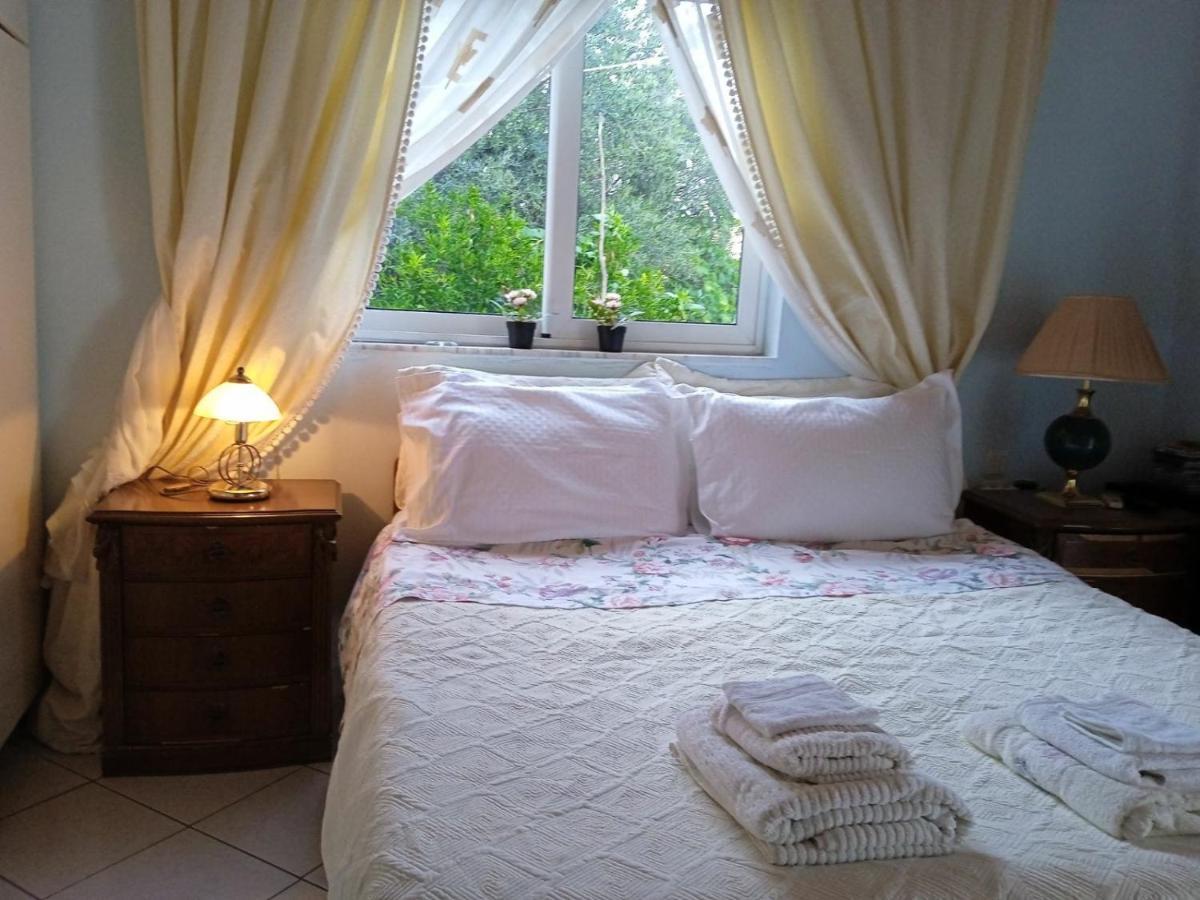 Rosemary House Guest House Sarande Ngoại thất bức ảnh